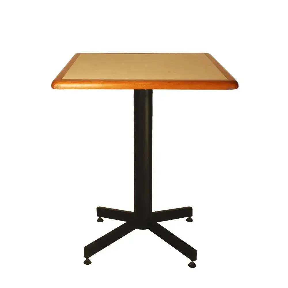 Mesa-con-cubierta-de-formaica-y-marco-de-madera-cuadrada-80x.webp