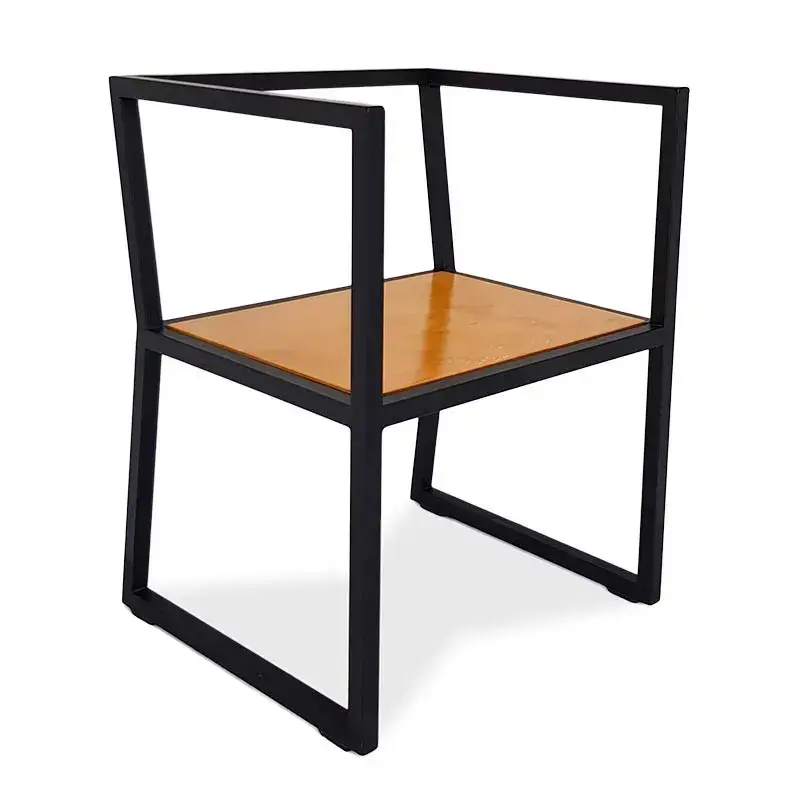 veztouno silla metal.webp