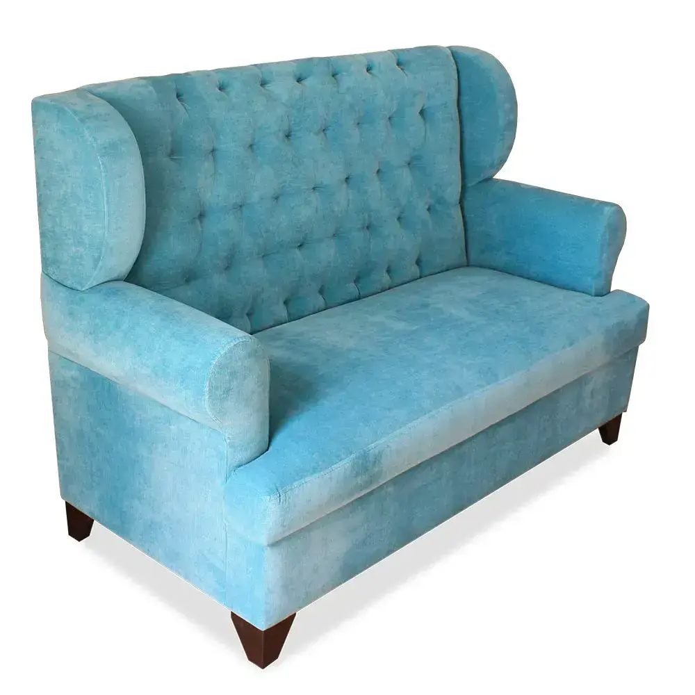 sofa-praga-love-seat-azul-capitonado.webp